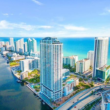 Apartament Wrap Around Balcony - Insane Views - Amazing Pools Hollywood Zewnętrze zdjęcie