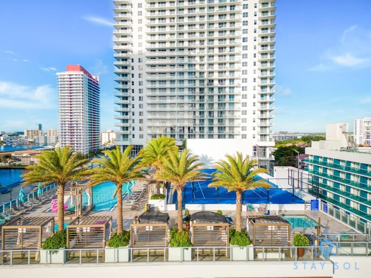 Apartament Wrap Around Balcony - Insane Views - Amazing Pools Hollywood Zewnętrze zdjęcie