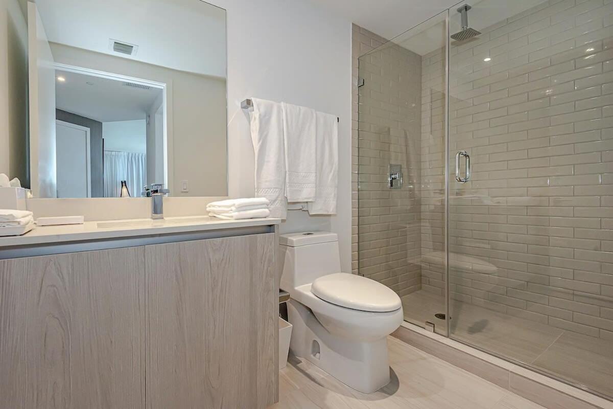 Apartament Wrap Around Balcony - Insane Views - Amazing Pools Hollywood Zewnętrze zdjęcie