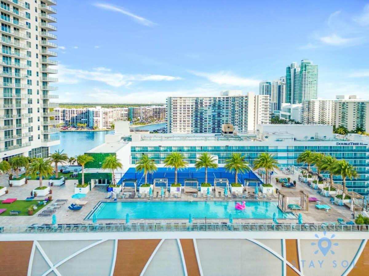 Apartament Wrap Around Balcony - Insane Views - Amazing Pools Hollywood Zewnętrze zdjęcie