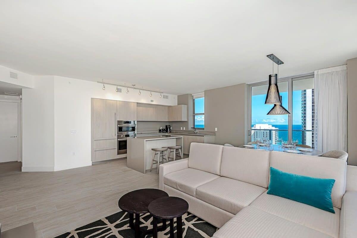 Apartament Wrap Around Balcony - Insane Views - Amazing Pools Hollywood Zewnętrze zdjęcie
