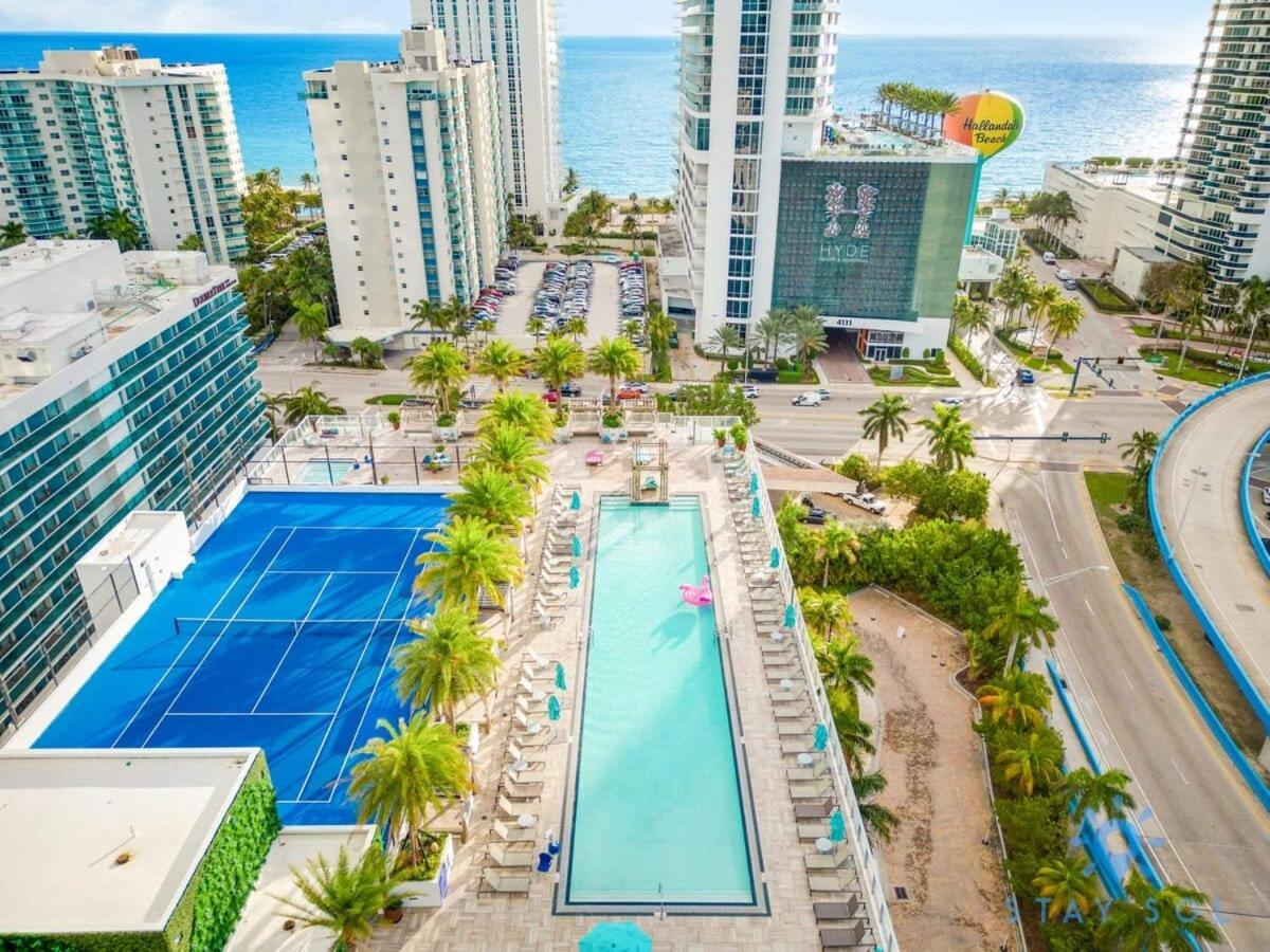 Apartament Wrap Around Balcony - Insane Views - Amazing Pools Hollywood Zewnętrze zdjęcie