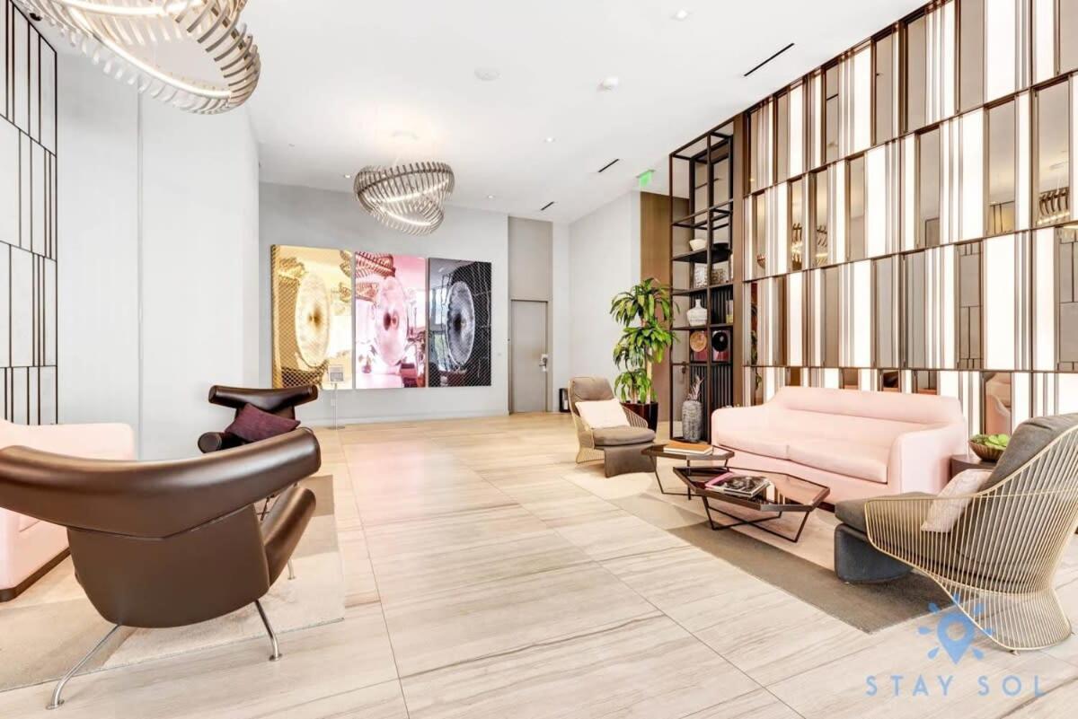Apartament Wrap Around Balcony - Insane Views - Amazing Pools Hollywood Zewnętrze zdjęcie