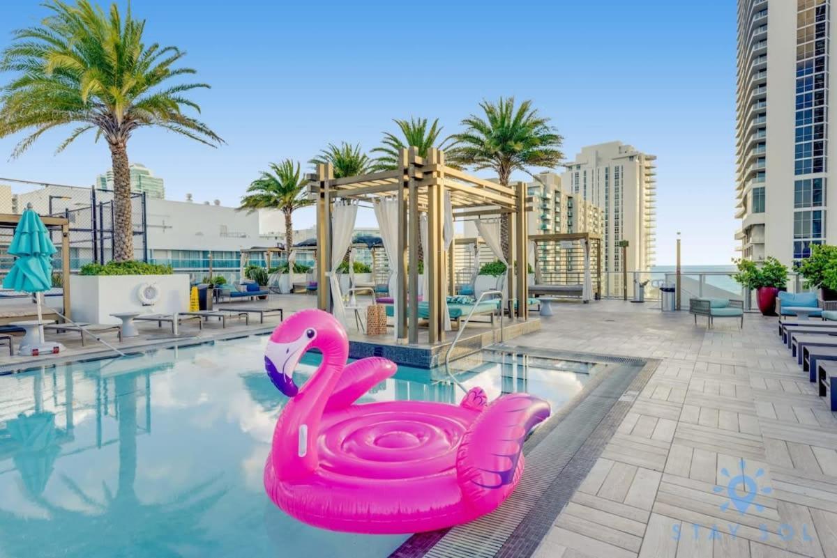 Apartament Wrap Around Balcony - Insane Views - Amazing Pools Hollywood Zewnętrze zdjęcie
